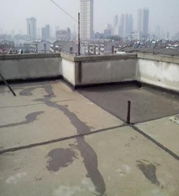 龙湖漏水维修 楼顶漏水是什么原因，楼顶漏水维修方法是什么?