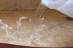 龙湖漏水维修 免砸砖防水材料该如何施工